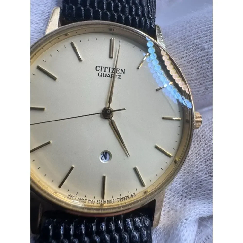 Vintage Mens Citizen Quick Set, Date at Six 6010 T15553 Quartz Japan Wrist Watch